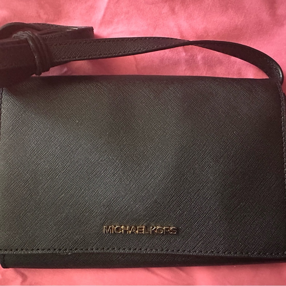 Michael Kors Black Crossbody Bag Sleek Minimalist Design